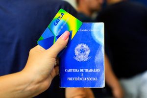 Quem tem direito ao PIS?